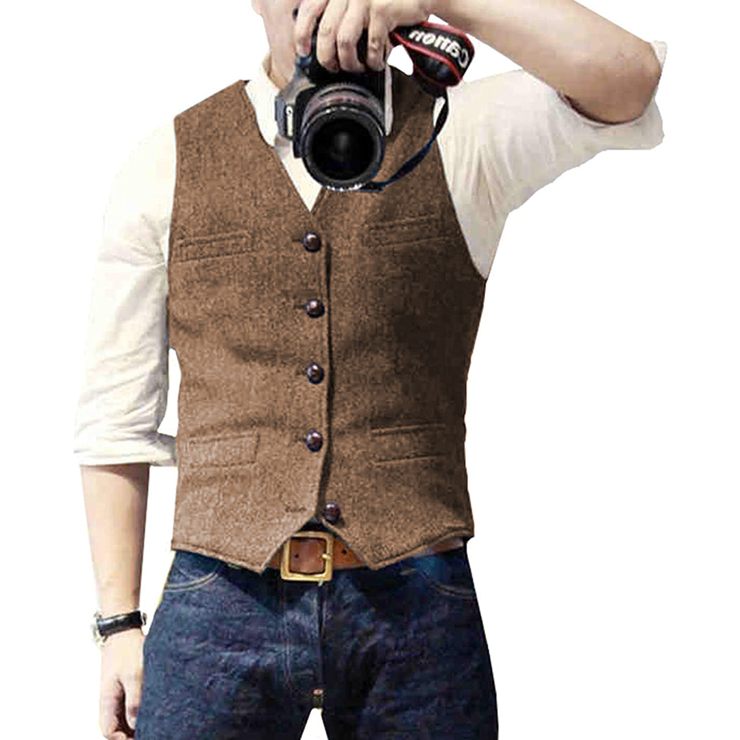 Stylish men's summer vest with elegant fit