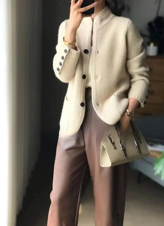 Women’s Button Front Knit Cardigan with Pockets