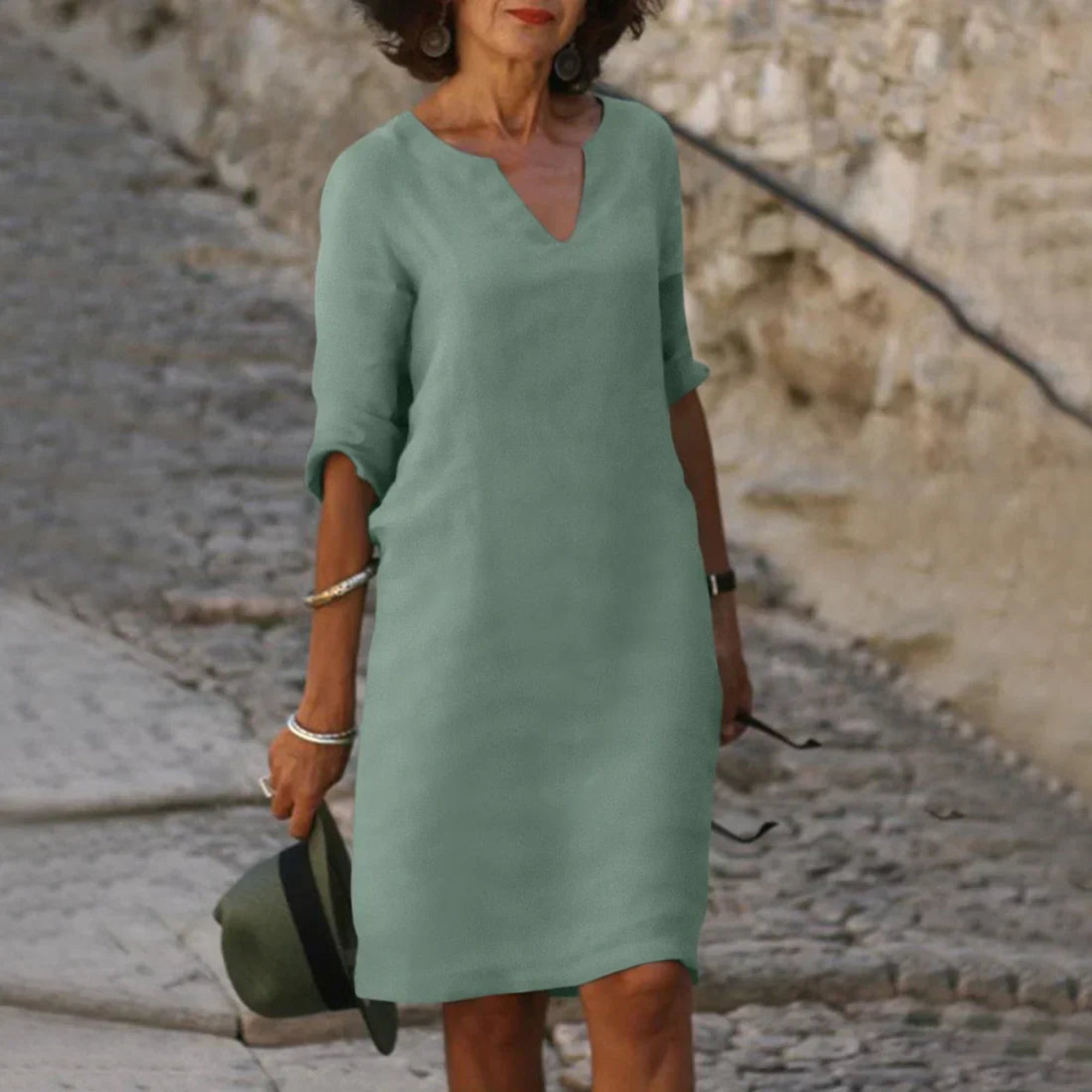 Women’s Relaxed V Neck Shift Dress with Three Quarter Sleeves
