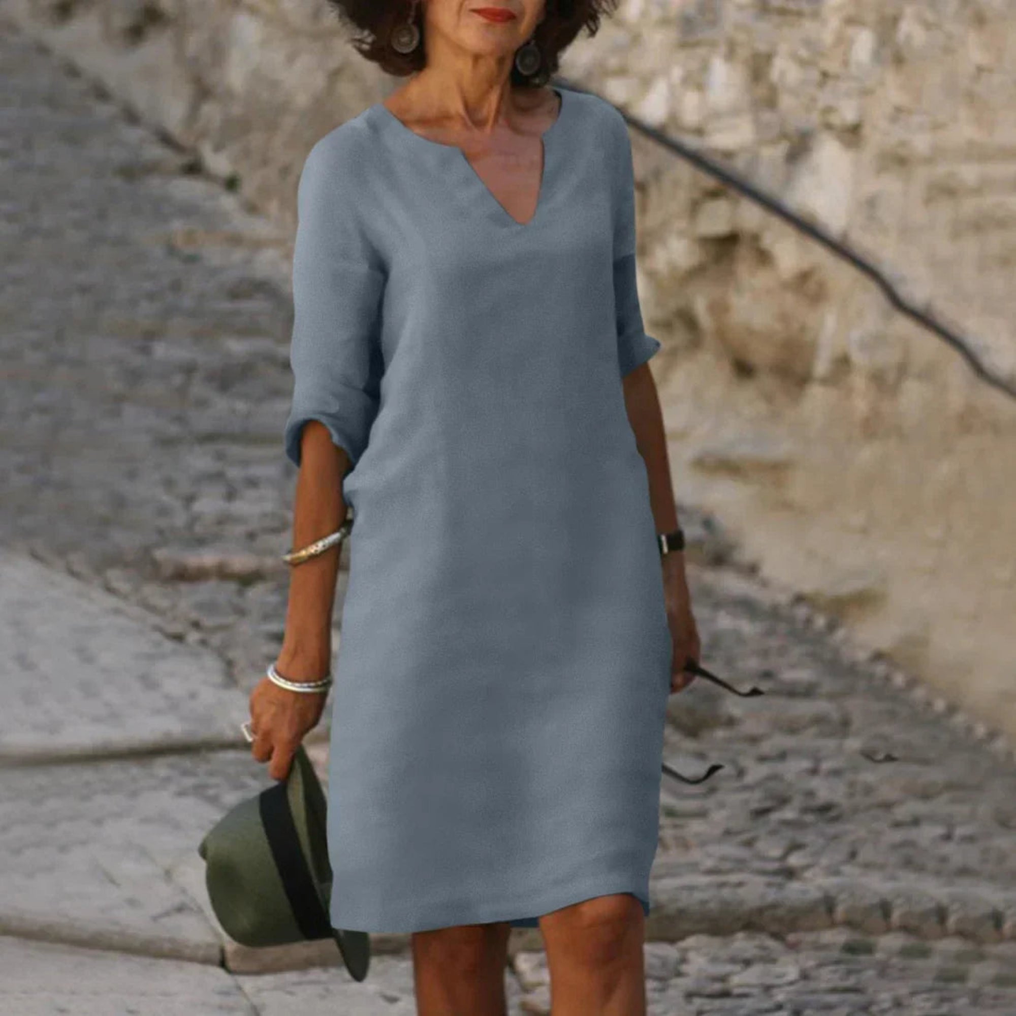 Women’s Relaxed V Neck Shift Dress with Three Quarter Sleeves