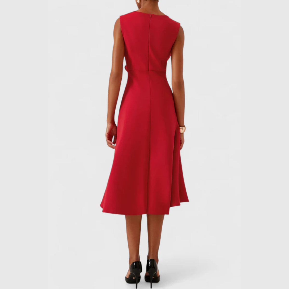Elegant Sleeveless Midi Dress with Flowy Hem