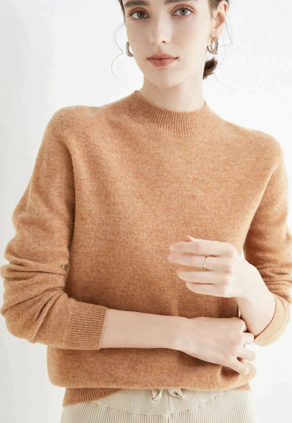 Women’s Classic Crew Neck Knit Sweater
