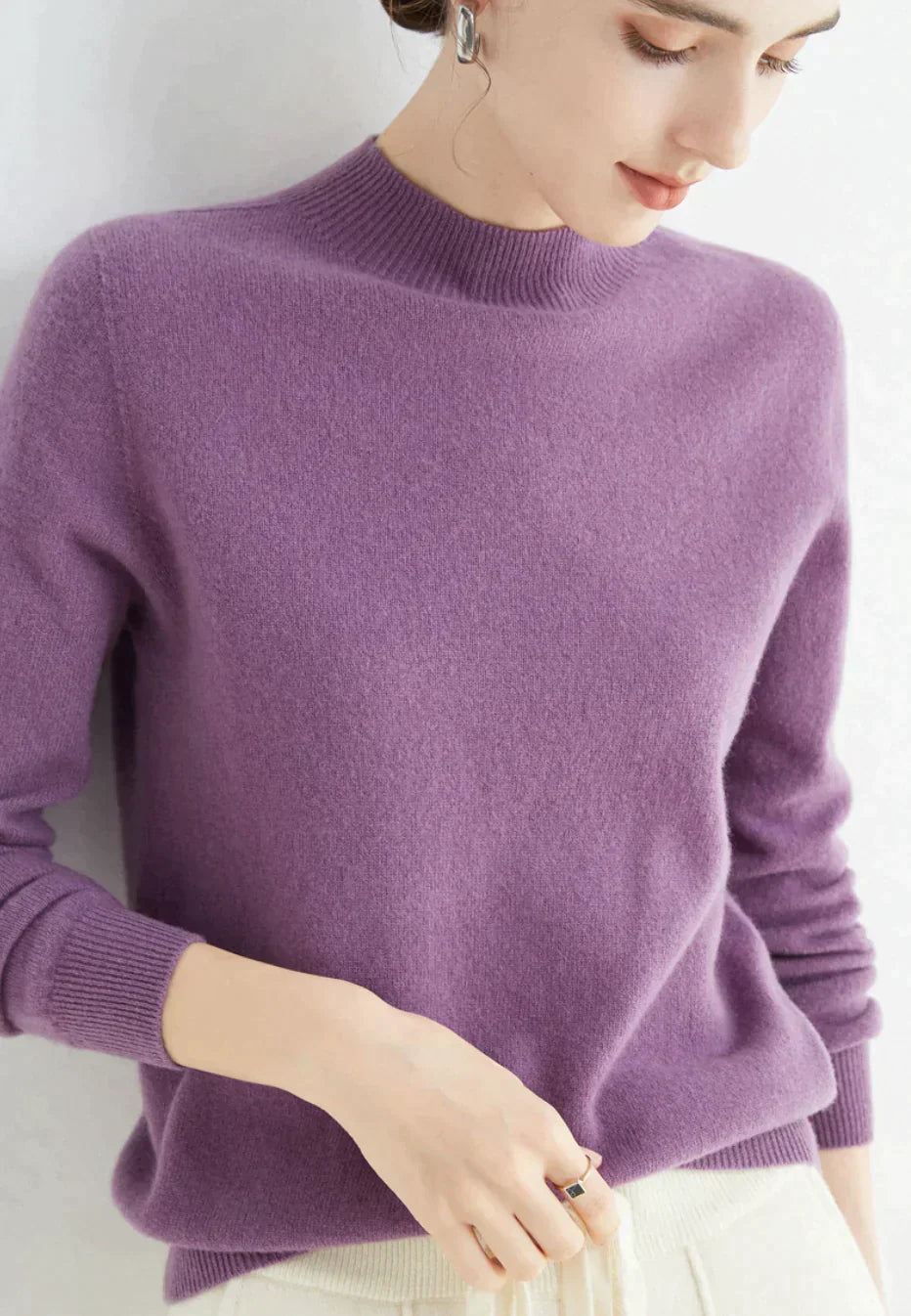 Women’s Classic Crew Neck Knit Sweater