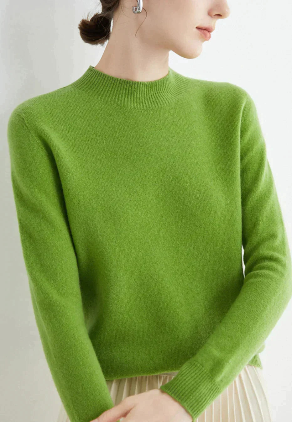 Women’s Classic Crew Neck Knit Sweater