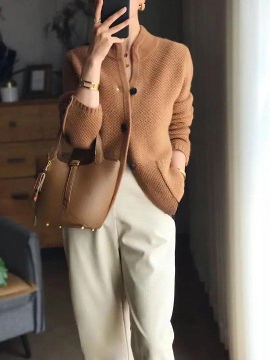 Women’s Button Front Knit Cardigan with Pockets