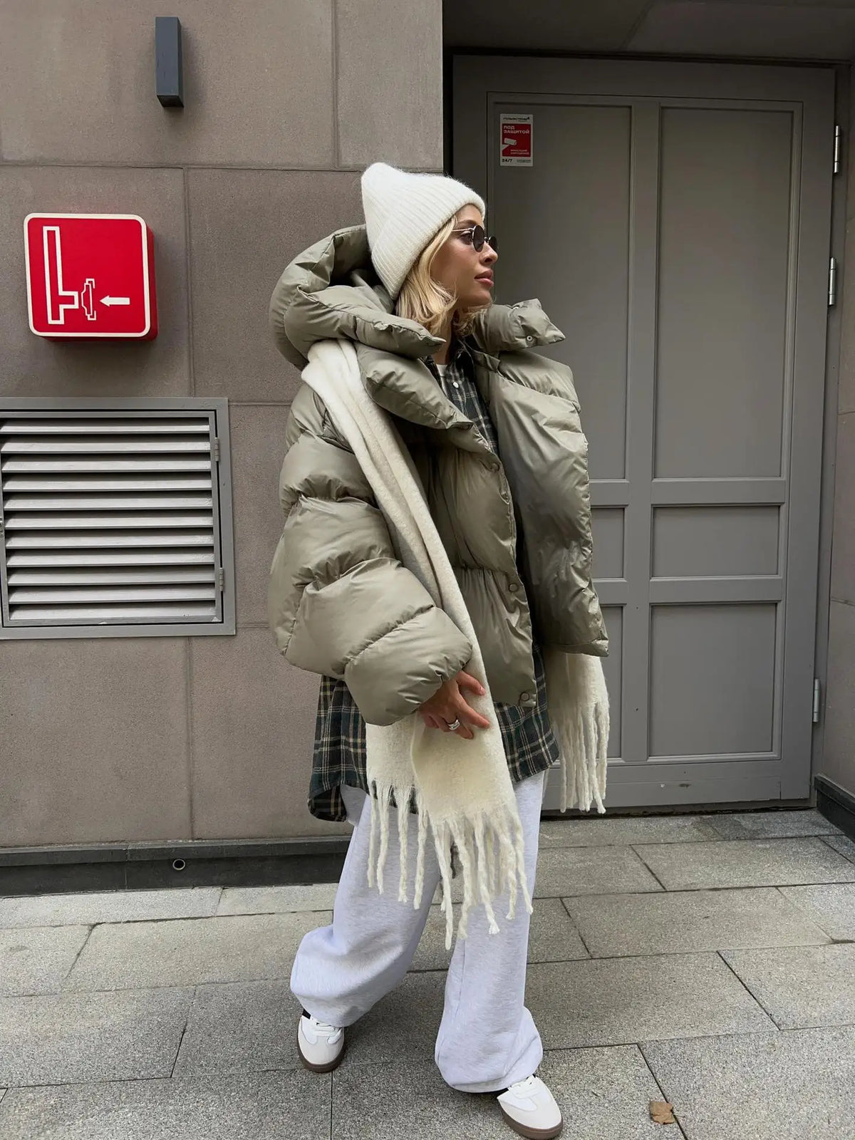 Women's Oversized Puffer Hooded Winter Jacket