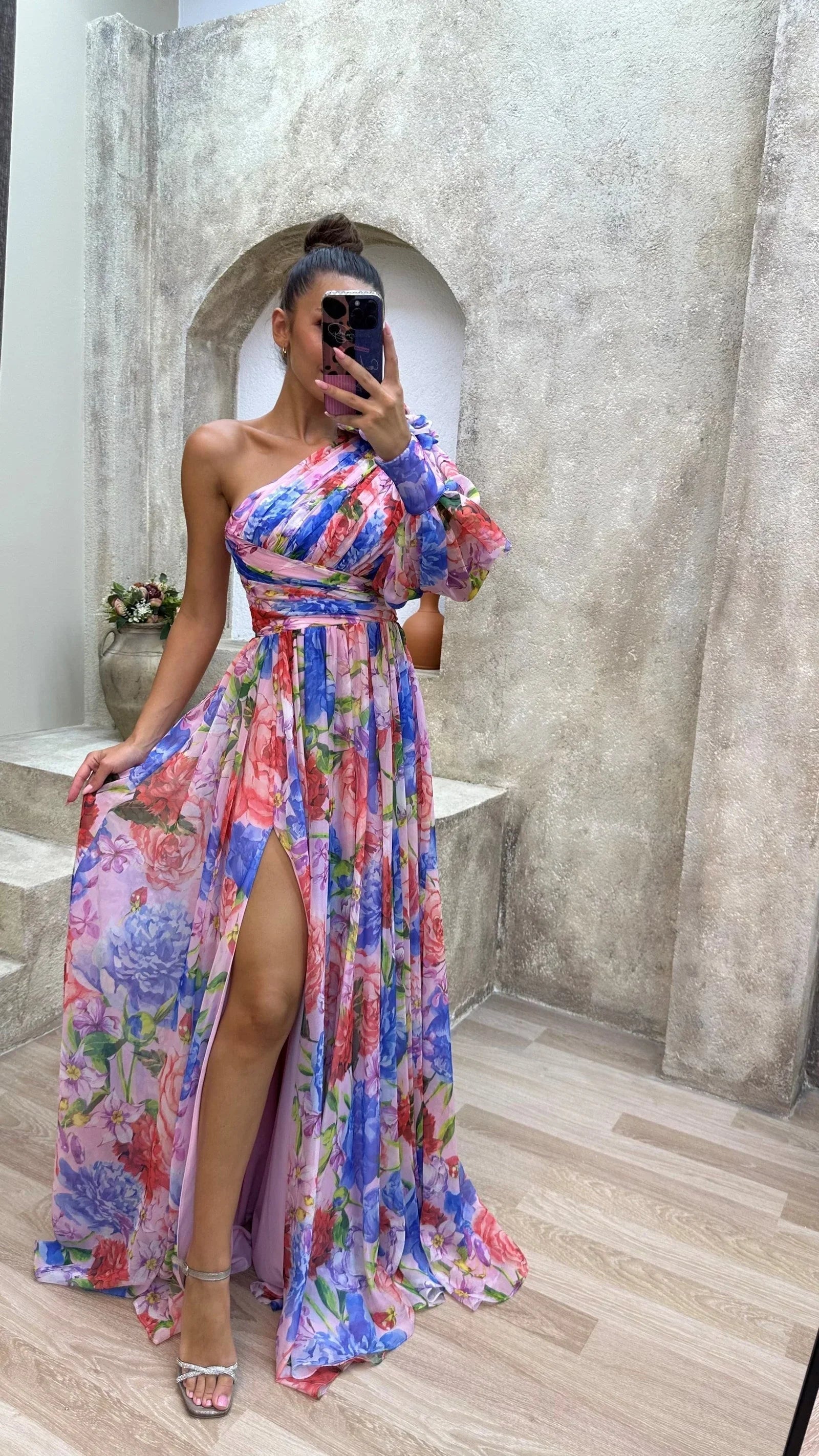 Afnan - Women’s flowing one-shoulder floral dress