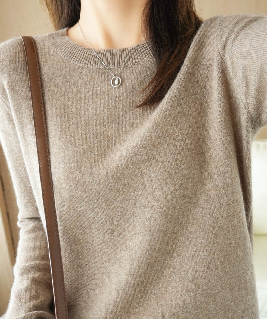 Women's Classic Round Neck Sweater
