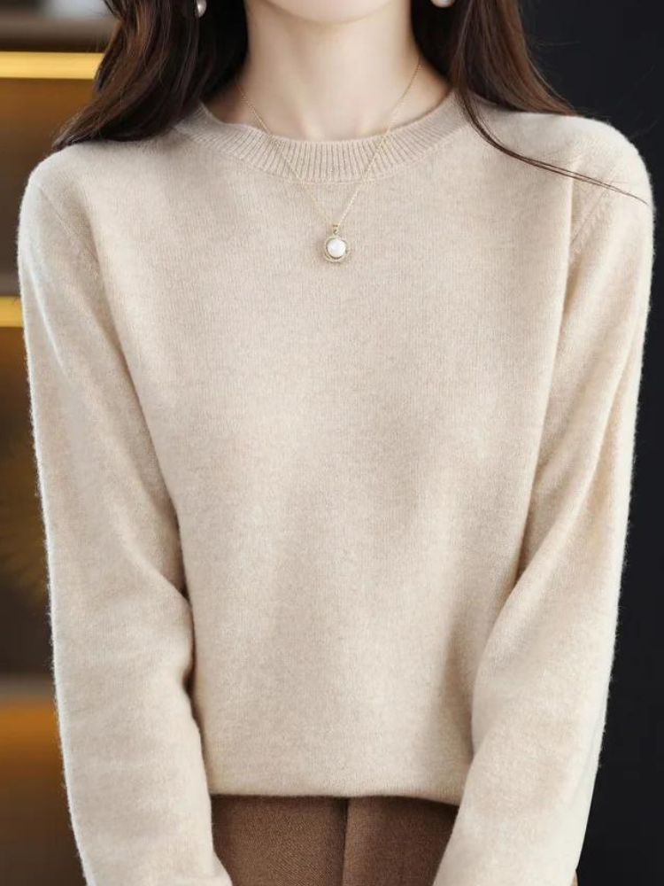 Women's Classic Round Neck Sweater