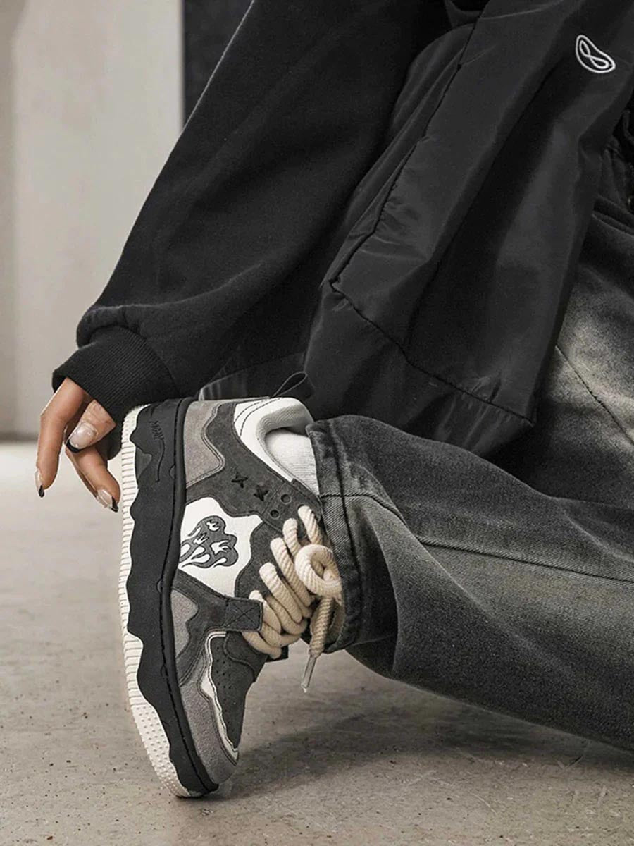 Men's Retro Low Top Streetwear Skate Sneakers