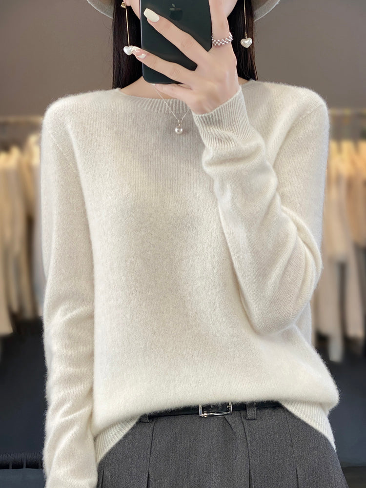 Women’s Relaxed Fit Crew Neck Knit Sweater