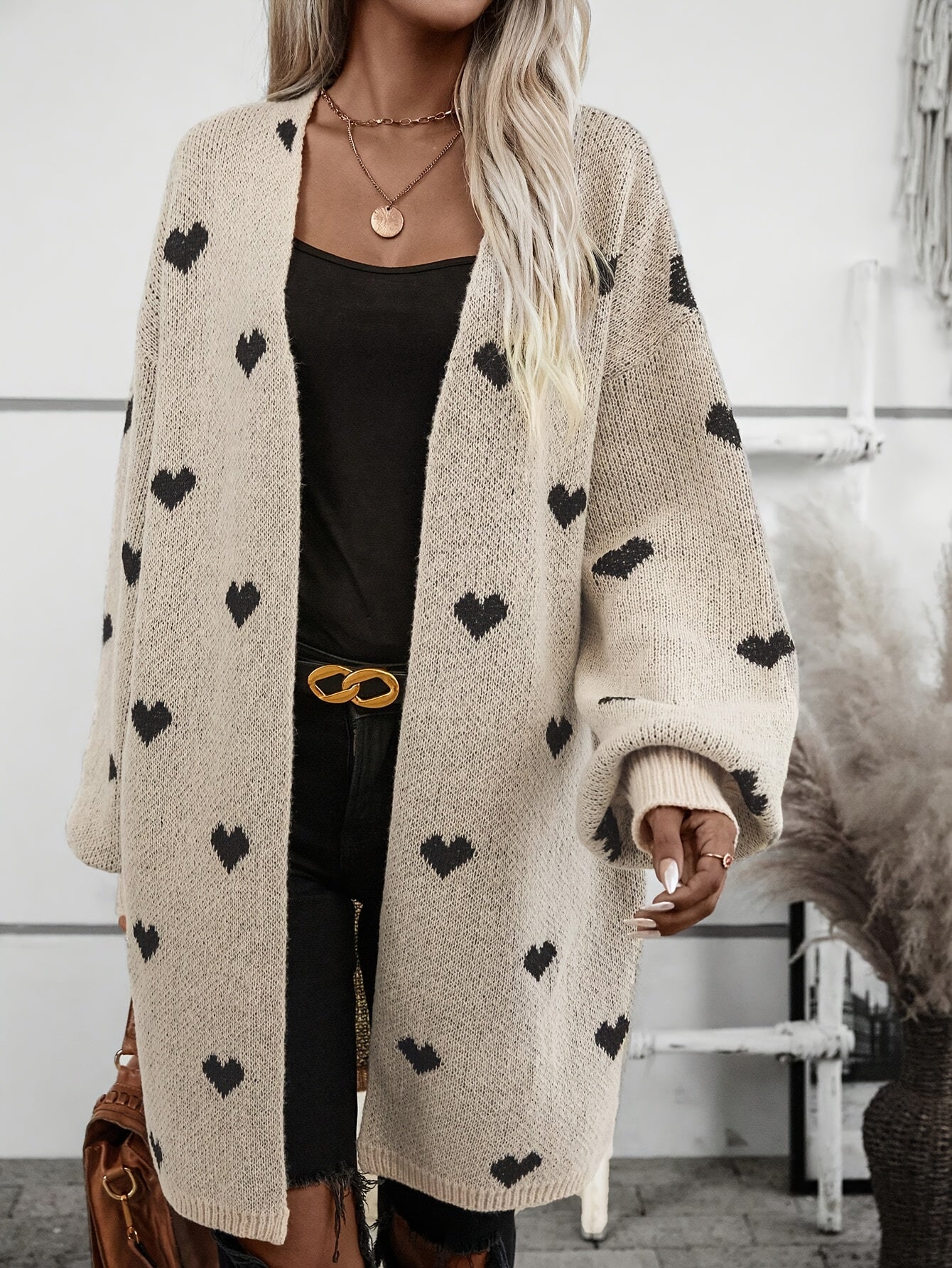 Stylish Women's Cardigan with Heart Pattern | Long Sleeves