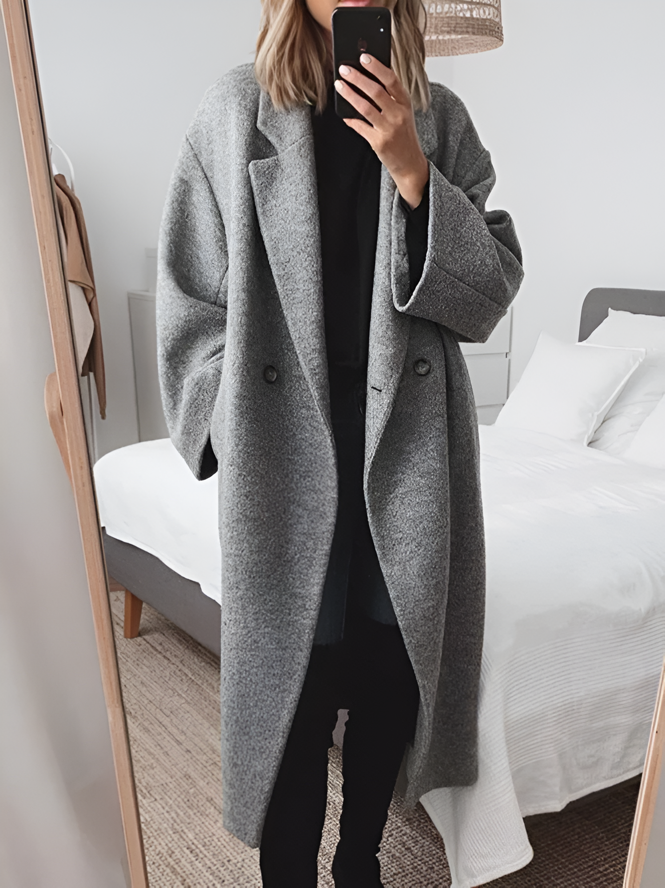 Stylish Women's Winter Coat with Warm Lining