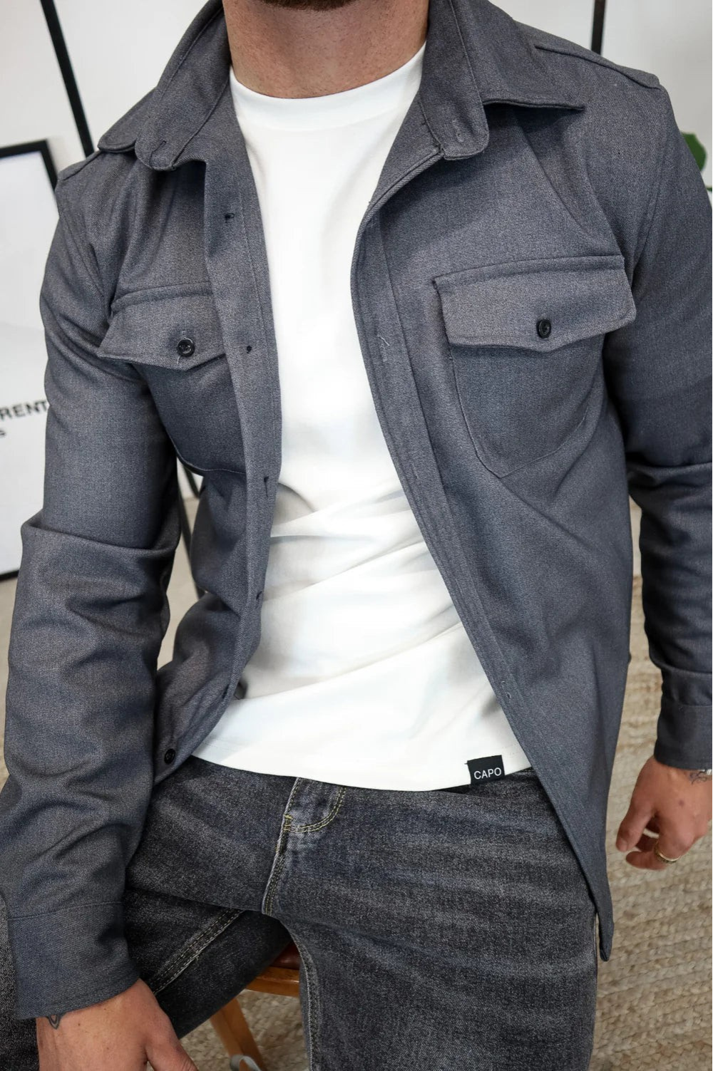 Men’s Button-Up Overshirt with Utility-Inspired Design