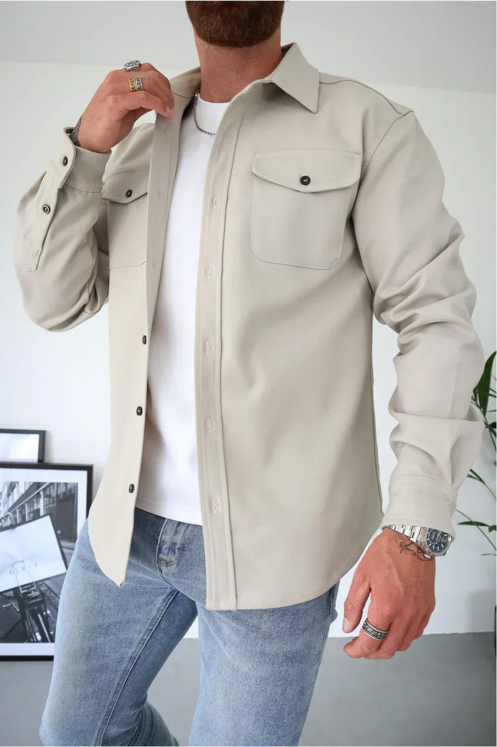 Men’s Button-Up Overshirt with Utility-Inspired Design
